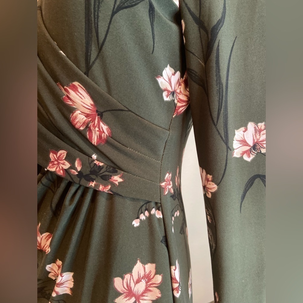 Lauren Ralph Lauren~Rich Deep Green Floral V-Neck Midi Sheath Dress~Size 4 - Picture 5 of 16